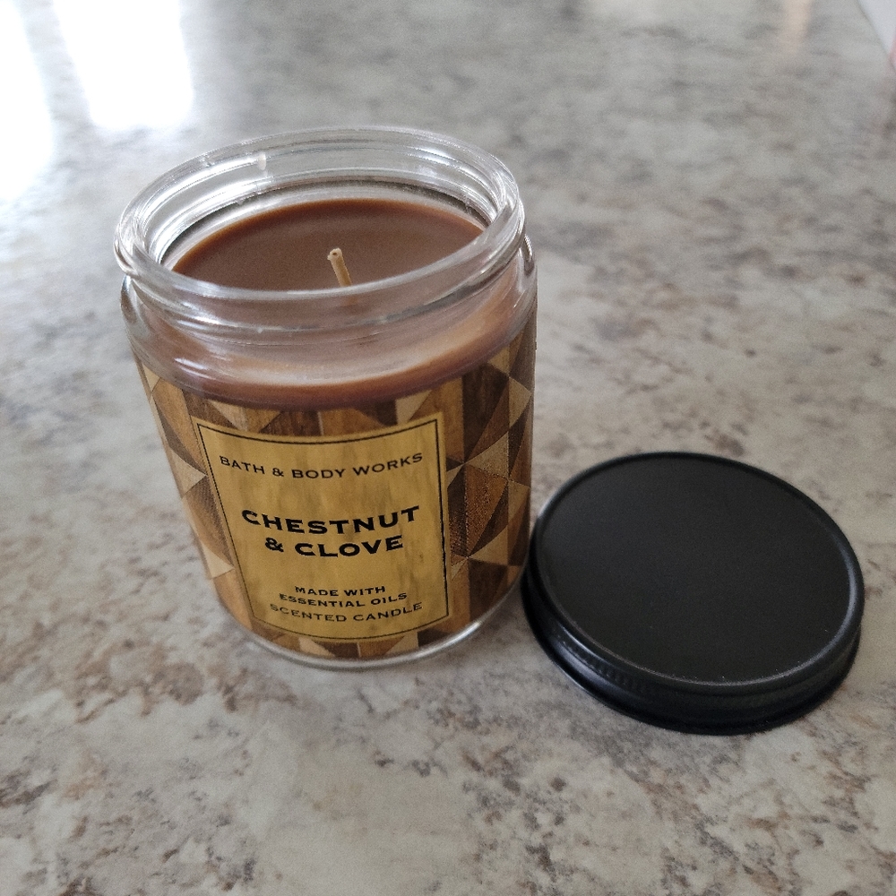 Bath and body works 7oz candle